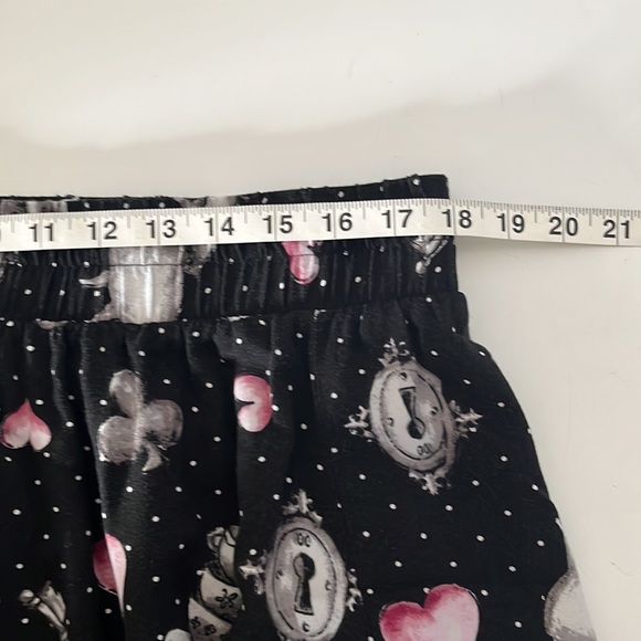 Disney Skirt (Alice In Wonderland ). - Picture 8 of 8